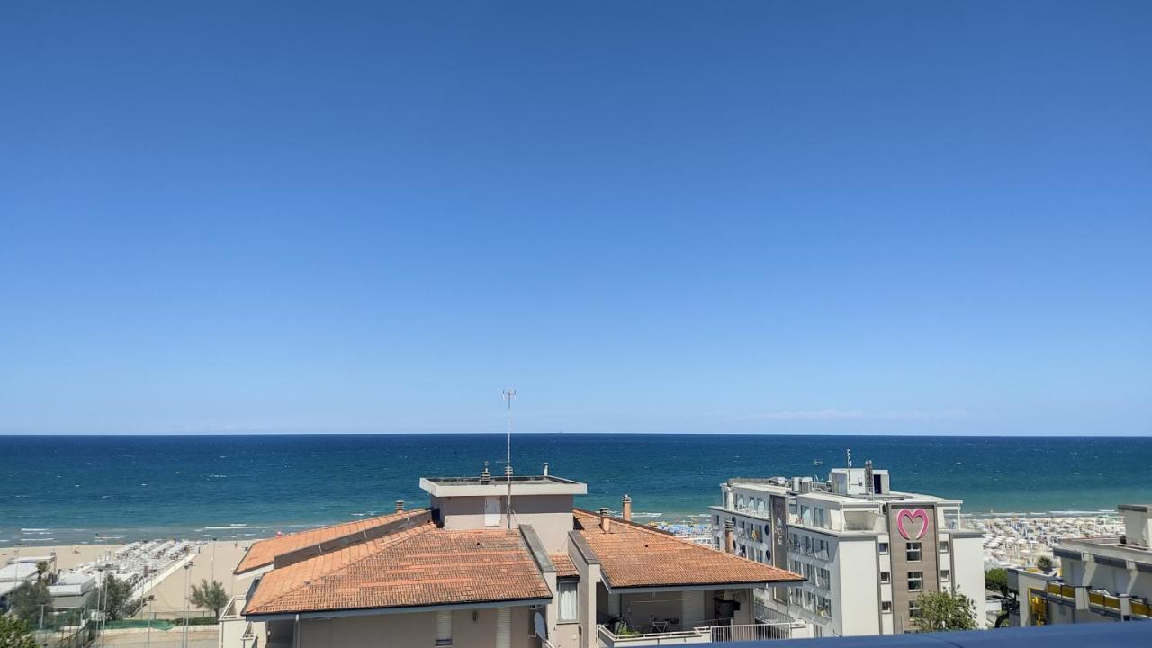 Hotel De Amicis Riccione Kültér fotó